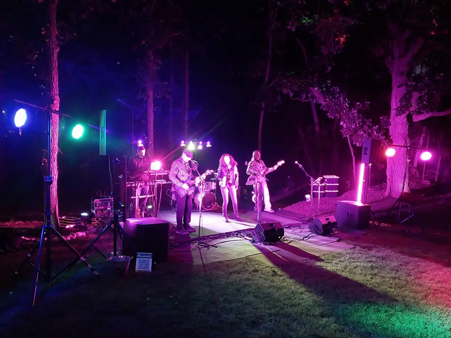Open-air pavilion stage setup
